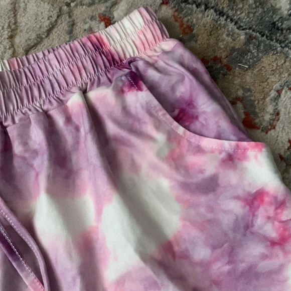 Tie dye drawstring shorts - Picture 2 of 3